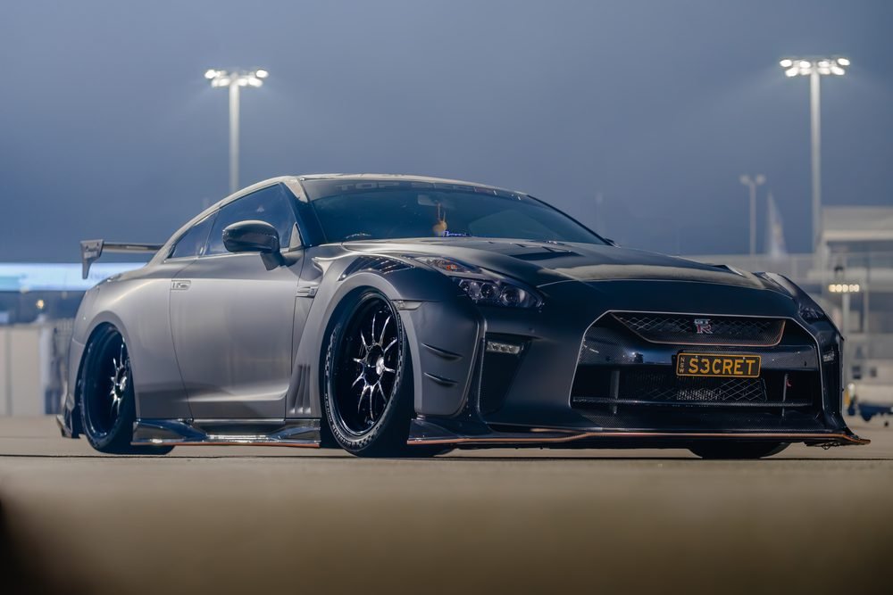 Feature car and track photography in Sydney, shot at dusk and after dark (frame 10 of 46)