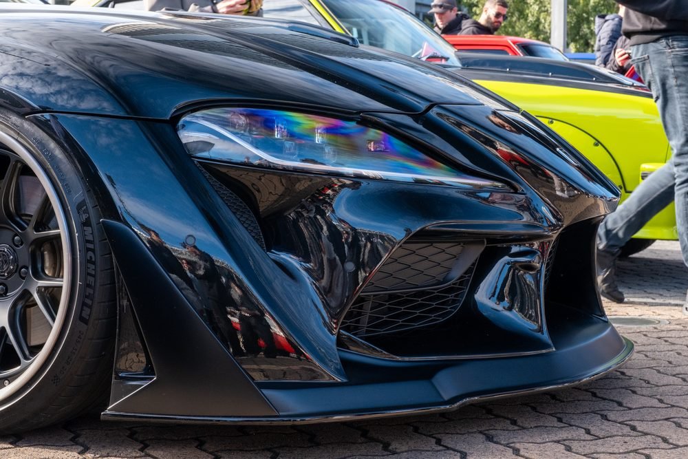 Feature car and track photography in Sydney, shot at dusk and after dark (frame 26 of 46)