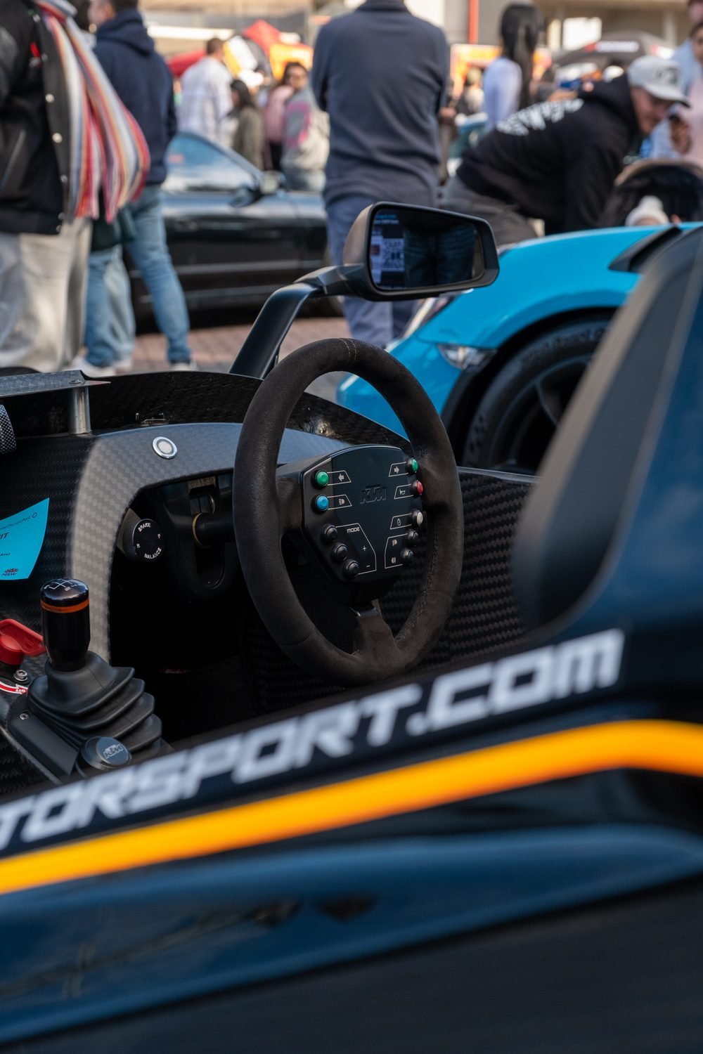 Feature car and track photography in Sydney, shot at dusk and after dark (frame 30 of 46)