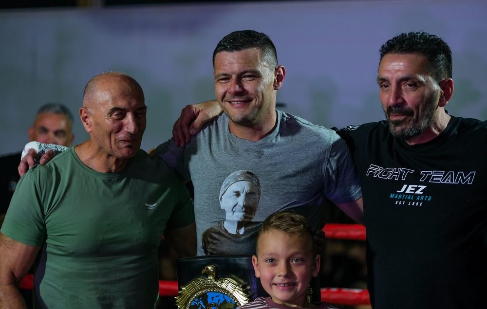 Ringside boxing photography at a Sydney fight night, shot in venue lighting (frame 24 of 24)